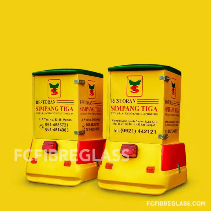 Box motor fiberglass custom warna kuning untuk restoran dengan branding full body