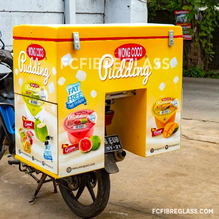 Box motor fiberglass dengan pintu samping untuk akses mudah saat pengantaran produk