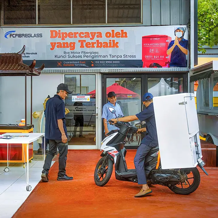 Workshop FC Fibreglass Jasa pembuatan produk fibreglass custom