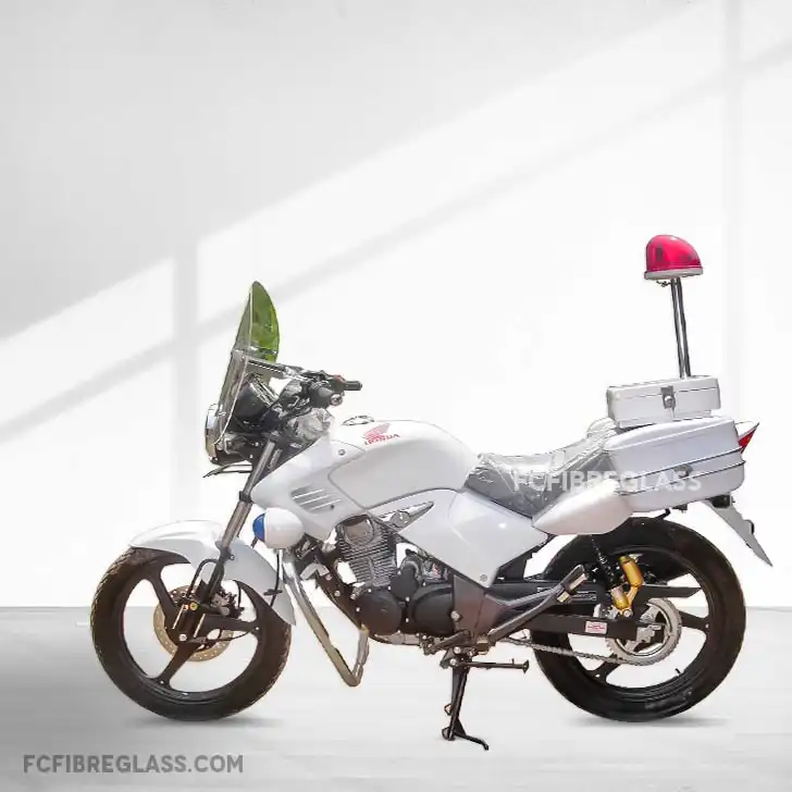 Box motor fiberglass custom untuk kebutuhan security patrol dengan desain fungsional dan tahan cuaca